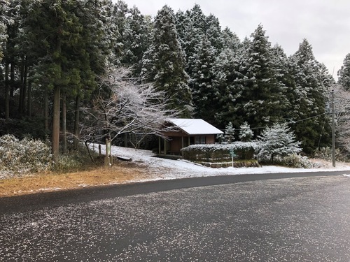 1登山口駐車場.jpeg