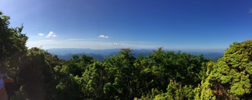 朝の冷水山南面の大展望.jpg