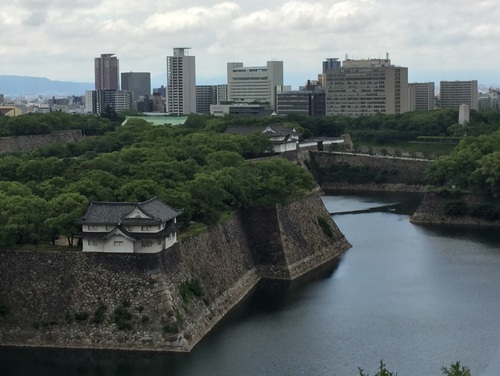 雨上がりの大阪城西の丸.jpg